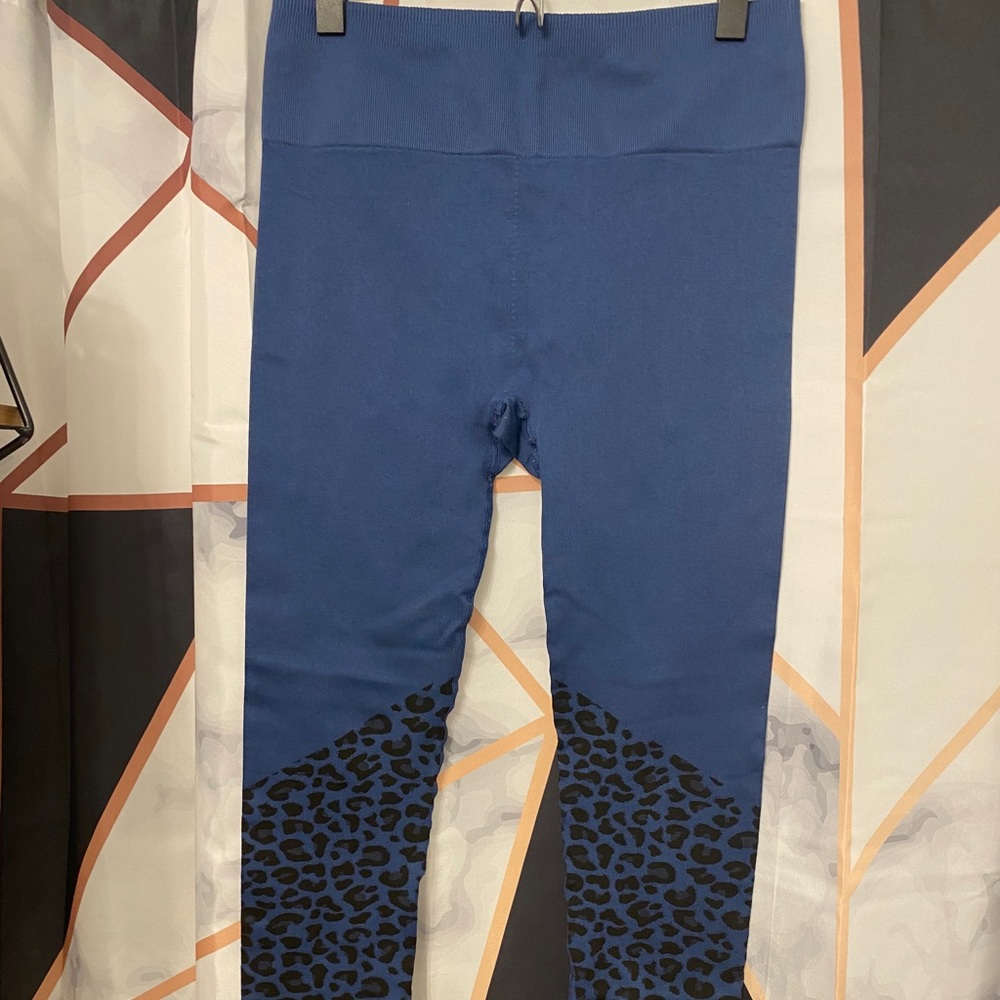 Fabletics Leopard leggings!
